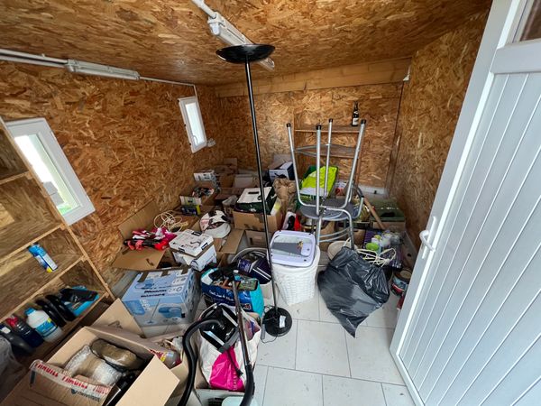 Débarras d'encombrants dans un garage à Nantes